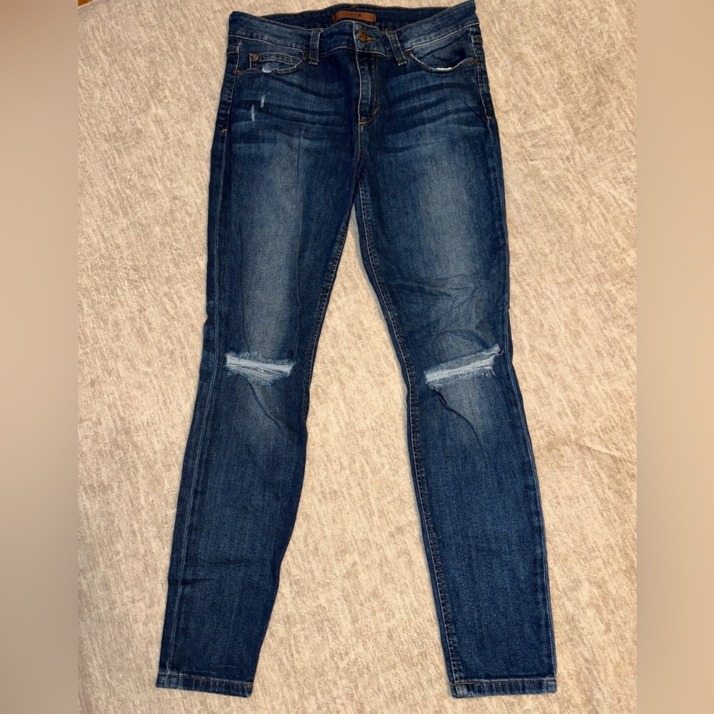 Joe’s Jeans “The Icon” Mid Rise Skinny Jeans 👖